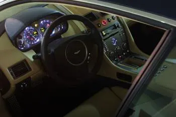 Aston Martin DB9 (od 2004) – fotka 7