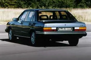 Audi 200 5/T – fotka 2