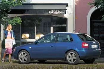 Audi A3 1.9 TDI 130hp Ambition trojdverový hatchback – fotka 5