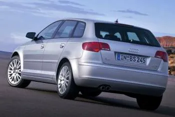 Audi A3 Sportback 2.0 FSI Attraction Pro Line – fotka 4