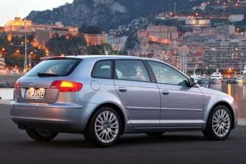 Audi A3 Sportback 2.0 FSI Attraction Pro Line – fotka 7