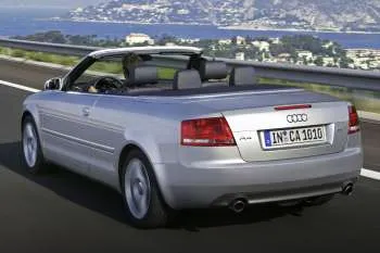 Audi A4 Cabriolet (2005 – 2008) – fotka 4
