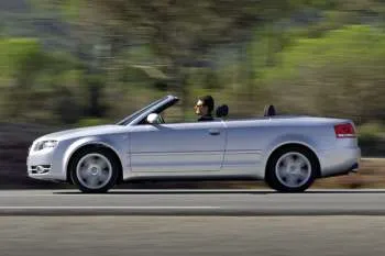 Audi A4 Cabriolet (2005 – 2008) – fotka 11