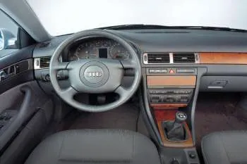 Audi A6 Avant (1998 – 2001) – fotka 4