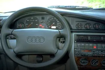 Audi A6 Avant (1994 – 1997) – fotka 4