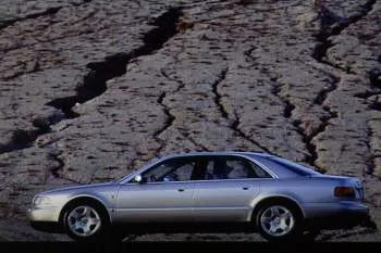 Audi A8 4.2 Quattro – fotka 2