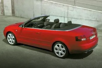 Audi S4 Cabriolet (2004 – 2005) – fotka 5