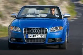 Audi S4 Cabriolet (2005 – 2008) – fotka 10