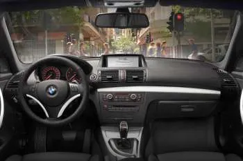 BMW 125i Coupe High Executive – fotka 6