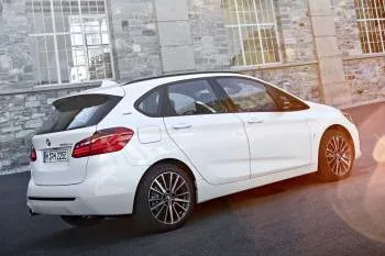 BMW 2-series Active Tourer (od 2018) – fotka 6