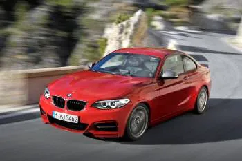 BMW 2-series Coupe (2014 – 2017) – fotka 11