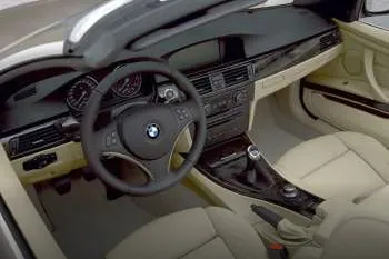 BMW 330d Cabrio Executive – fotka 6