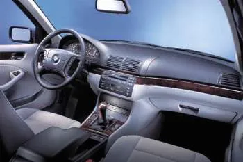 BMW 330i touring Executive – fotka 8