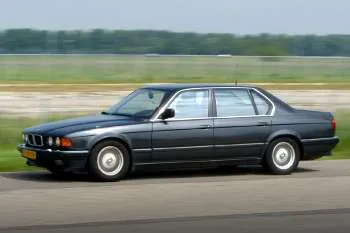 BMW 7-series (1986 – 1994) – fotka 4