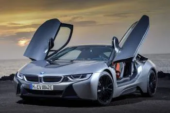 BMW i8 Coupe (od 2018) – fotka 7