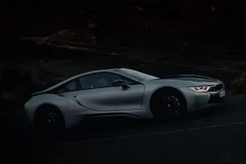 BMW i8 Coupe (od 2018) – fotka 8