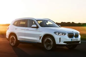 BMW iX3 (od 2020) – fotka 8