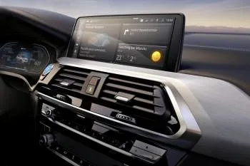 BMW iX3 (od 2020) – fotka 24