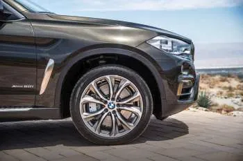 BMW X6 M50d – fotka 4