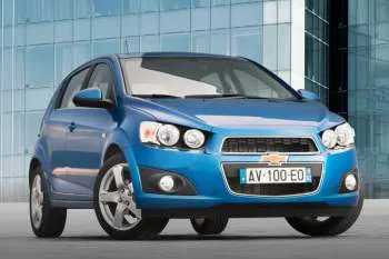Chevrolet Aveo hatchback (2011 – 2014) – fotka 9