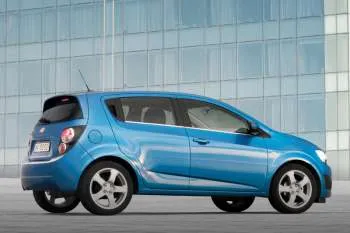 Chevrolet Aveo hatchback (2011 – 2014) – fotka 10