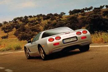Chevrolet Corvette Coupe (1997 – 2004) – fotka 2