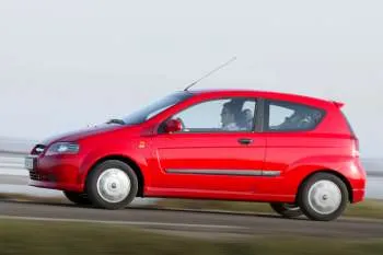 Chevrolet Kalos trojdverový hatchback (2005 – 2008) – fotka 5