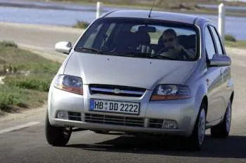 Chevrolet Kalos 1.4 16V Class päťdverový hatchback – fotka 6
