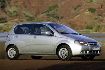 Chevrolet Kalos 1.4 16V Class päťdverový hatchback – fotka 8