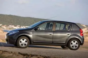 Dacia Sandero (2008 – 2012) – fotka 12