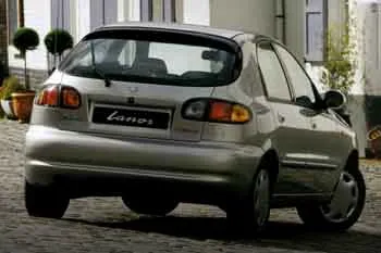 Daewoo Lanos sedan (2001 – 2003) – fotka 3