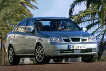 Daewoo Nubira (2003 – 2004) – fotka 9