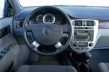 Daewoo Nubira (2003 – 2004) – fotka 11