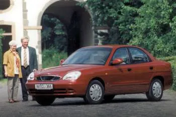 Daewoo Nubira sedan (1999 – 2003) – fotka 4