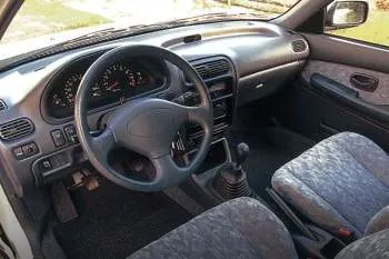 Daihatsu Charade päťdverový hatchback (1996 – 2001) – fotka 2