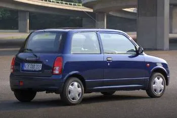 Daihatsu Cuore (1998 – 2001) – fotka 4