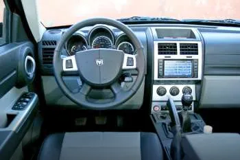 Dodge Nitro (2007 – 2010) – fotka 19