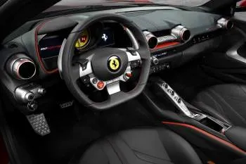 Ferrari 812 Superfast (od 2017) – fotka 5