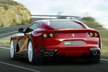 Ferrari 812 Superfast (od 2017) – fotka 8