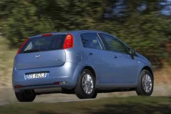 Fiat Grande Punto päťdverový hatchback (2008 – 2011) – fotka 5