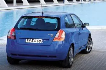 Fiat Stilo 1.9 JTD 16v 140 Business Connect trojdverový hatchback – fotka 2