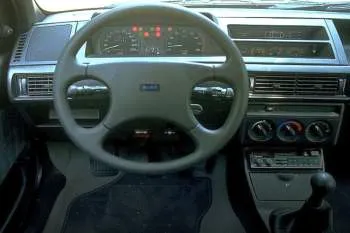 Fiat Tipo päťdverový hatchback (1993 – 1995) – fotka 2