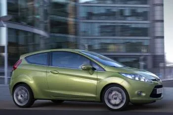 Ford Fiesta 1.6 TDCi Econetic Titanium trojdverový hatchback – fotka 2