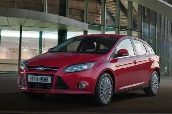 Ford Focus hatchback (2011 – 2014) – fotka 9