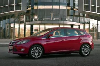 Ford Focus hatchback (2011 – 2014) – fotka 10