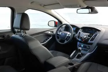 Ford Focus hatchback (2011 – 2014) – fotka 14
