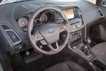 Ford Focus hatchback (2014 – 2018) – fotka 23