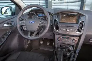 Ford Focus sedan (2014 – 2018) – fotka 7