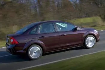 Ford Focus sedan (2008 – 2010) – fotka 7