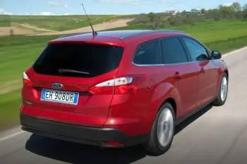 Ford Focus Wagon (2011 – 2014) – fotka 15